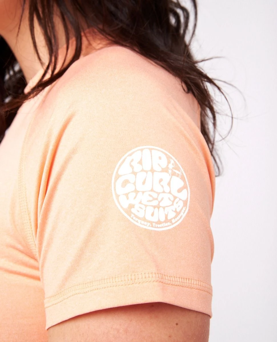 Rip Curl Dawn Patrol UV Protection T-Shirt - Coral 6 Rip Curl Dawn Patrol UV Protection T-Shirt - Coral - Image 4