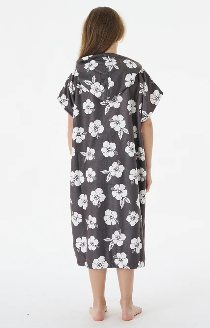 Rip Curl Desert Waves Girls Hooded Towel Poncho - Black/White 3 Rip Curl Desert Waves Girls Hooded Towel Poncho - Black/White - Image 2